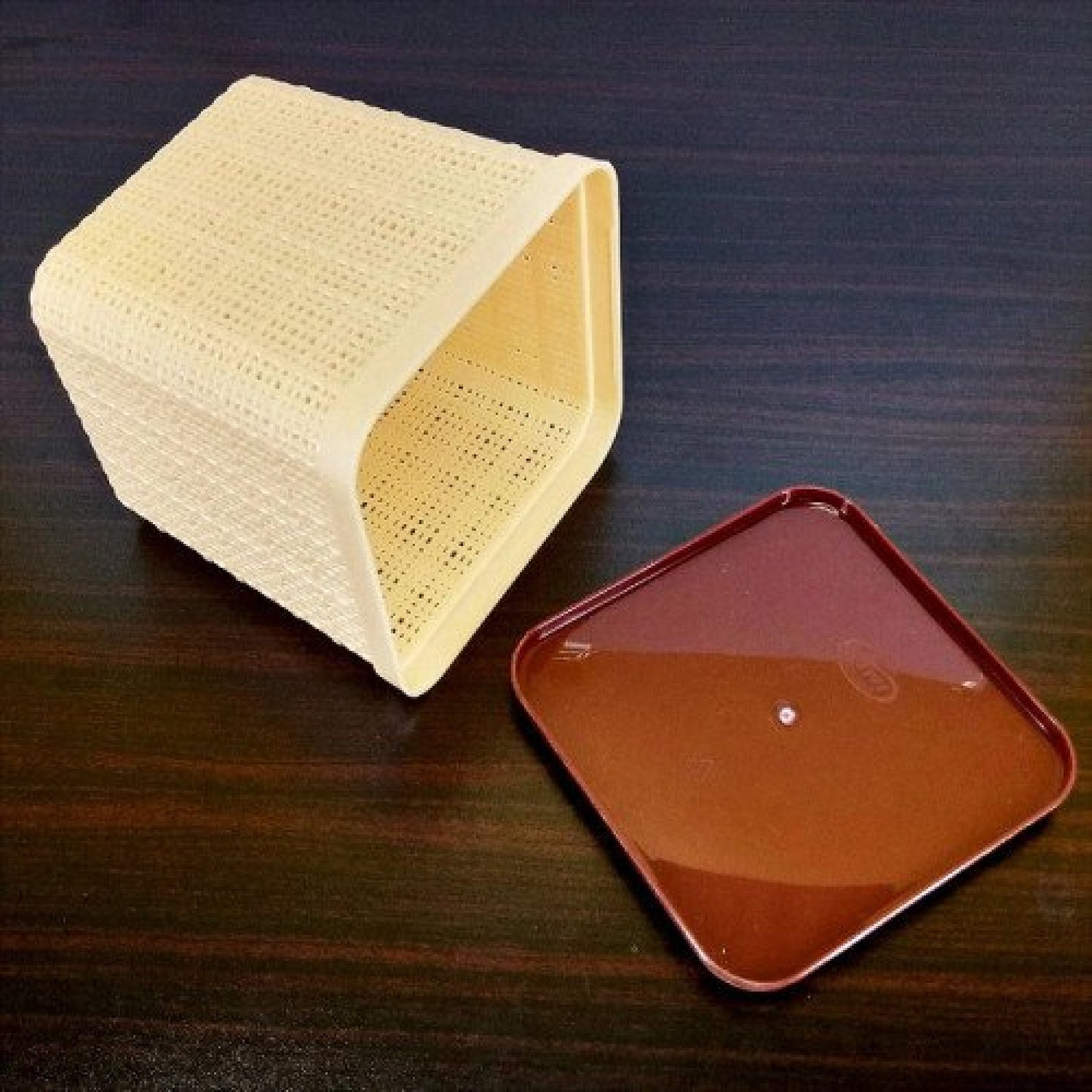 Tissue Roll Storage Box Kiwi Jute Premium Quality Plastic For Home & Office